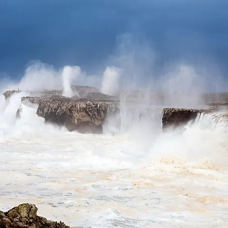 Duplex Centro-playa, Tranquilo Y Con Garaje Llanes